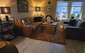 Koselig Og Moderne Leilighet, Meget Sentralt I Narvik Med Gratis Parkering!