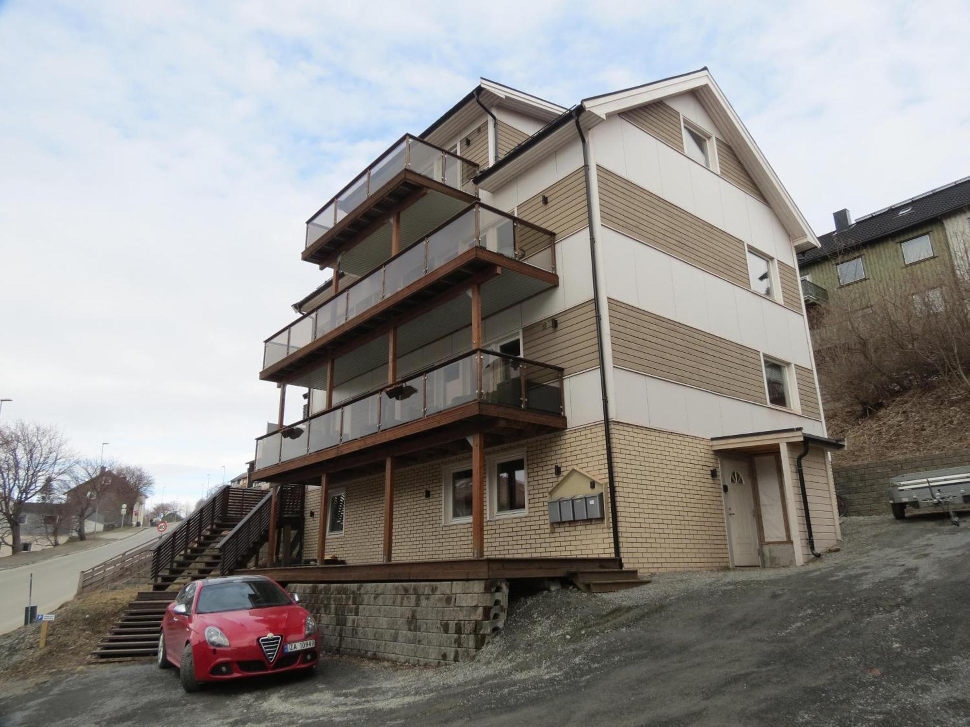 Koselig Og Moderne Leilighet, Meget Sentralt I Narvik Med Gratis Parkering! Esterno foto
