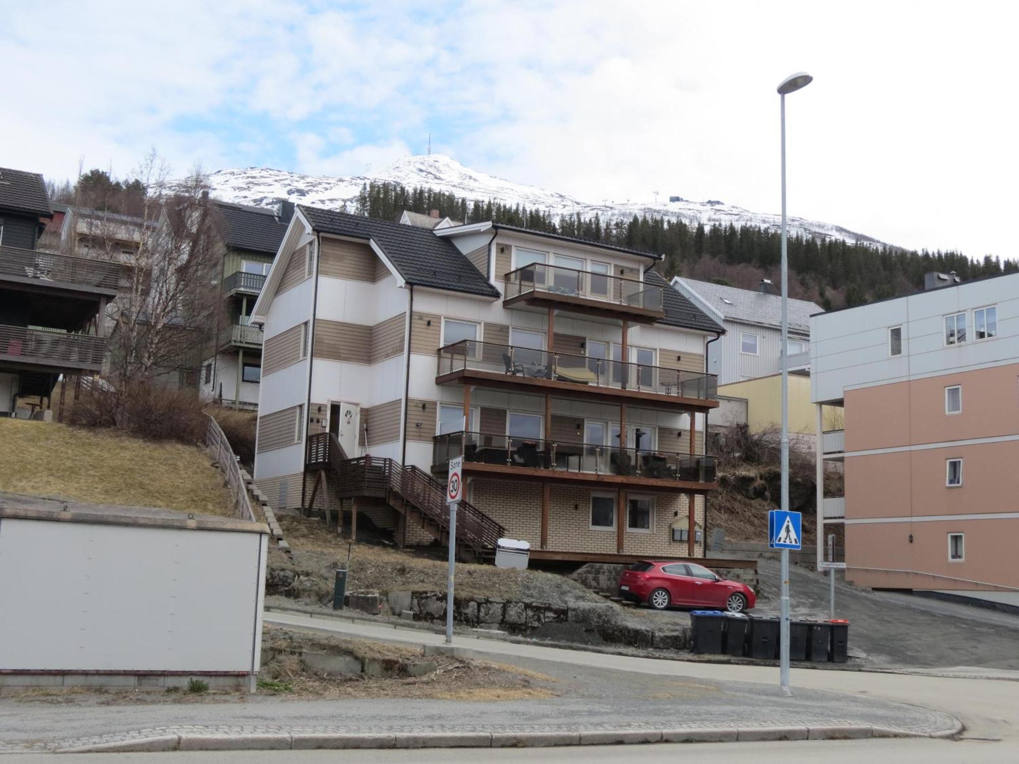 Koselig Og Moderne Leilighet, Meget Sentralt I Narvik Med Gratis Parkering! Esterno foto