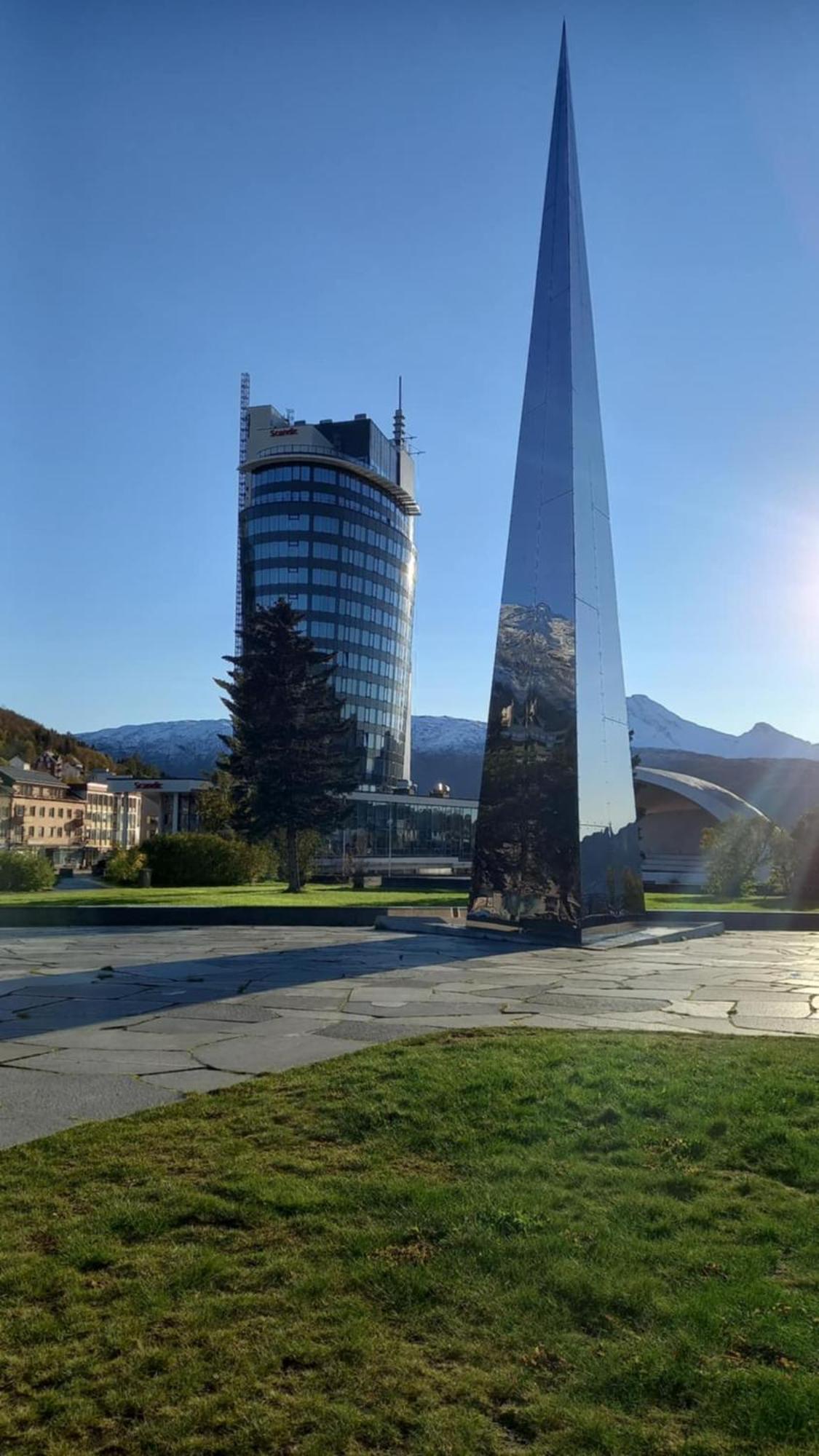 Koselig Og Moderne Leilighet, Meget Sentralt I Narvik Med Gratis Parkering! Esterno foto